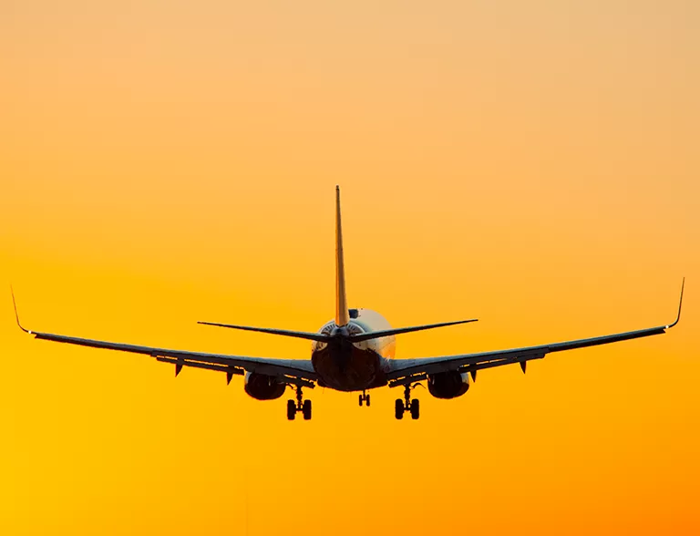 Airplane flying